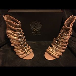 Vince Camuto leather strap heel size 7