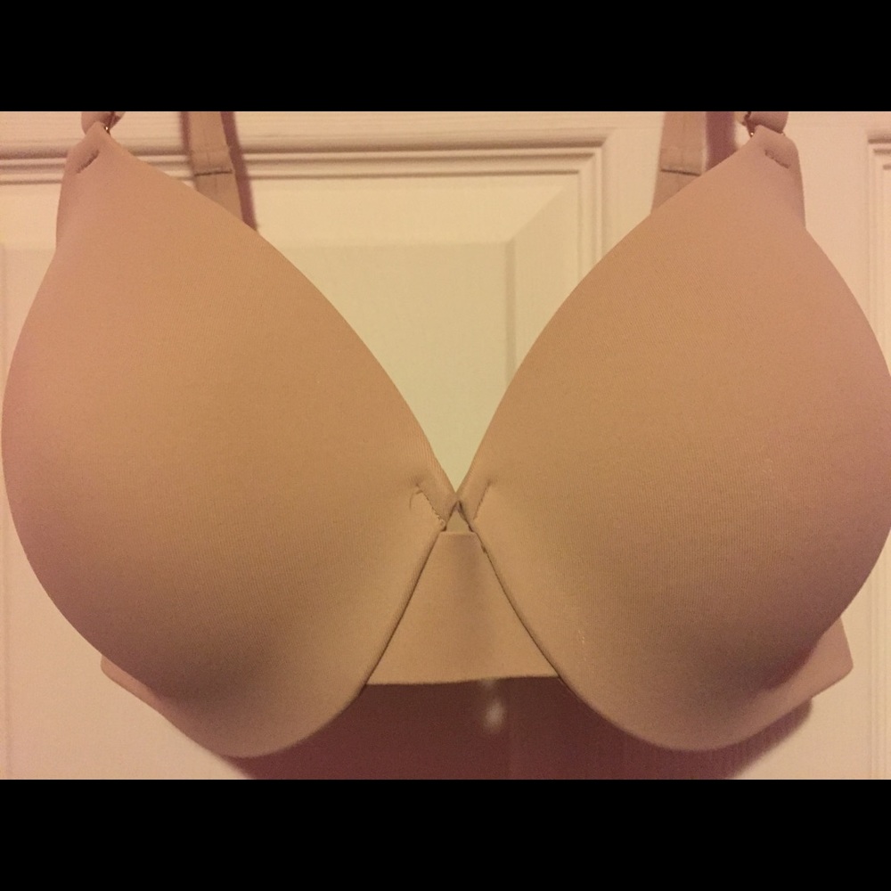 Spanx Bra-llywood Bra 32DD. NWOT