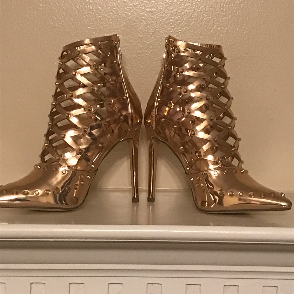 New Rose Gold heels - Picture 1 of 1