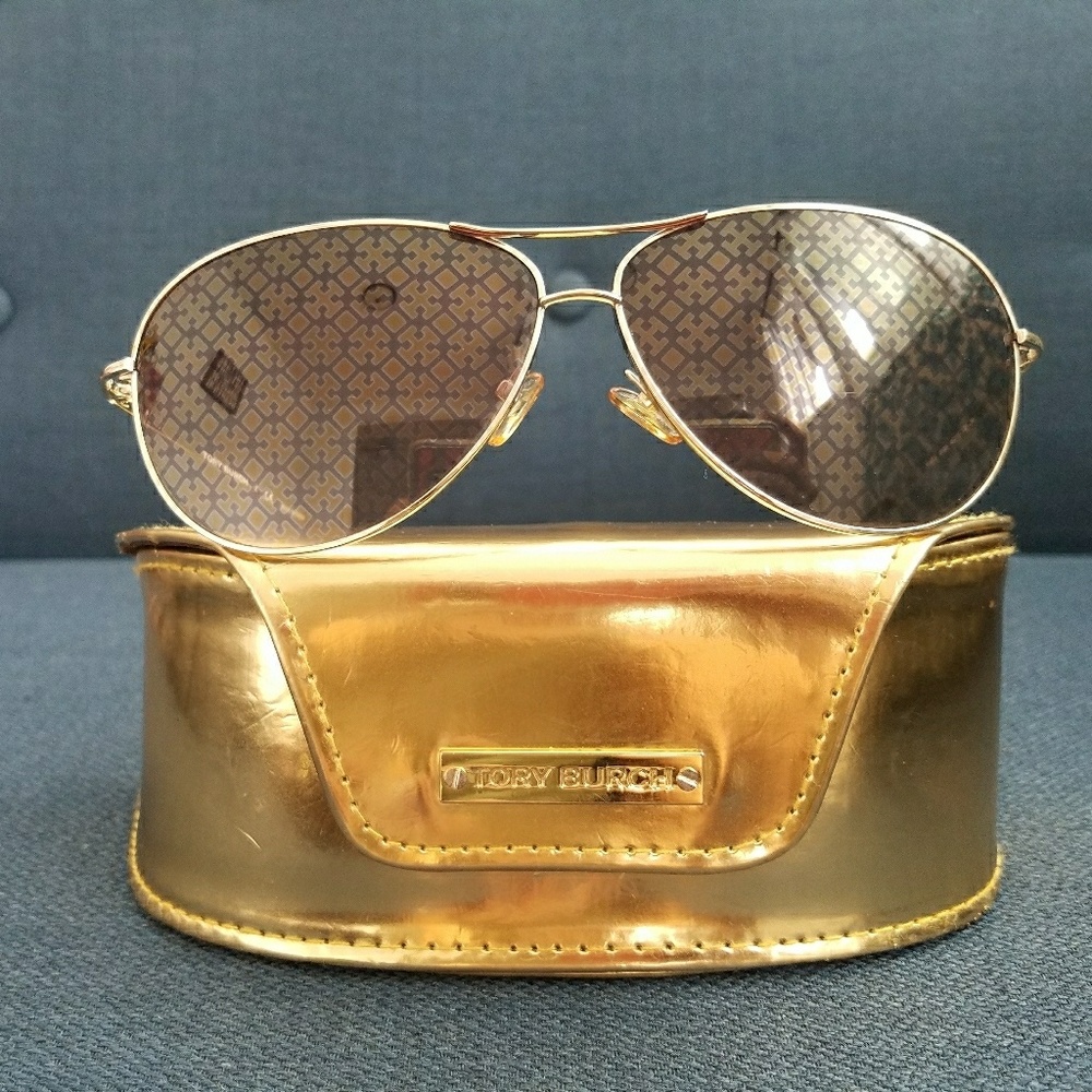 Tory Burch Aviator Sunglasses