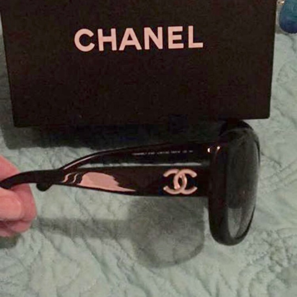 Authentic Channel sunglasses