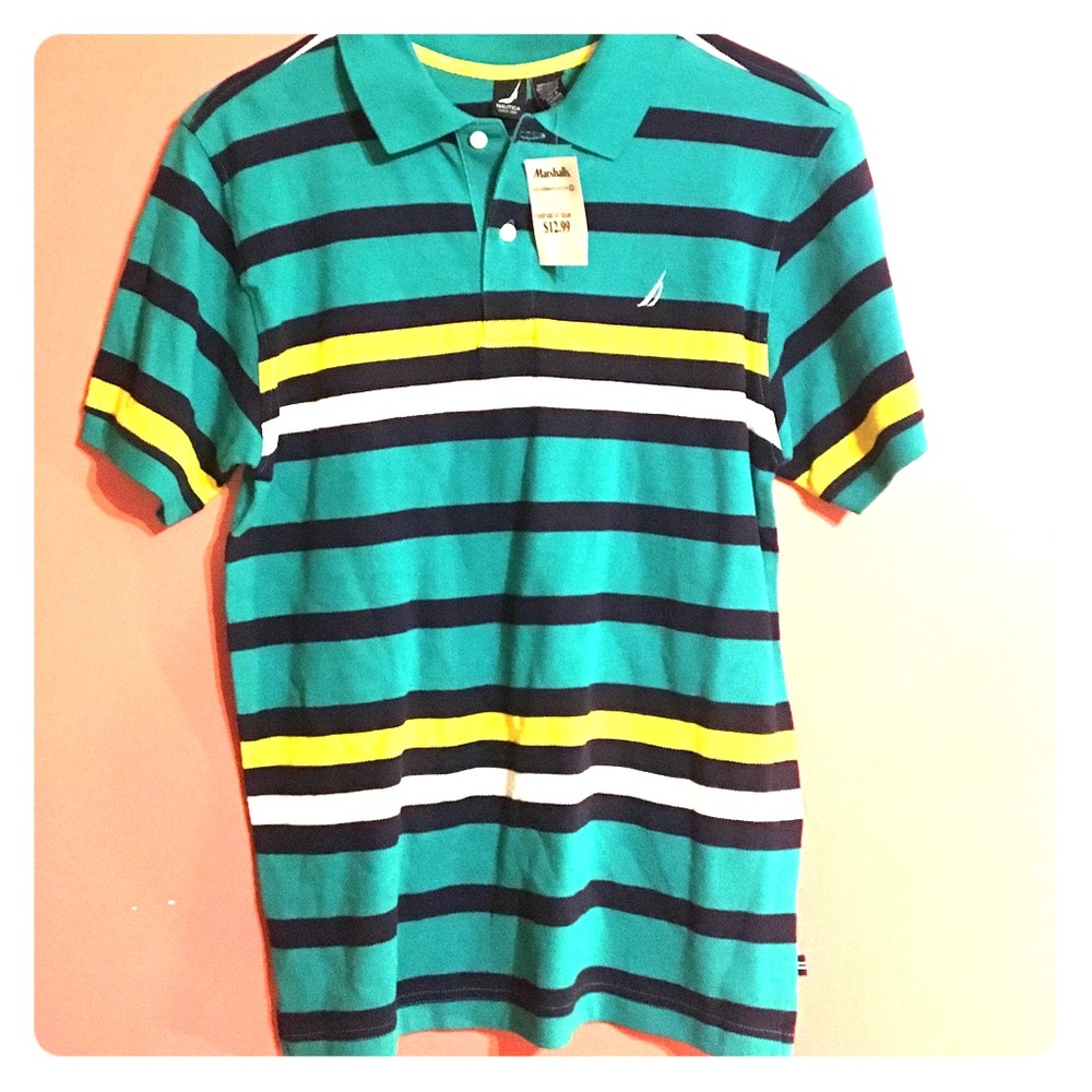 NAUTICA SHORT SLEEVE SHIRT NEVER WORN