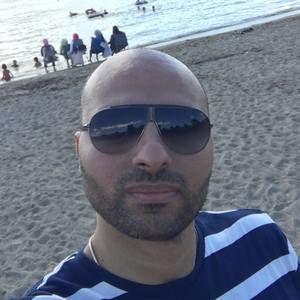 Meet your Posher, Amro