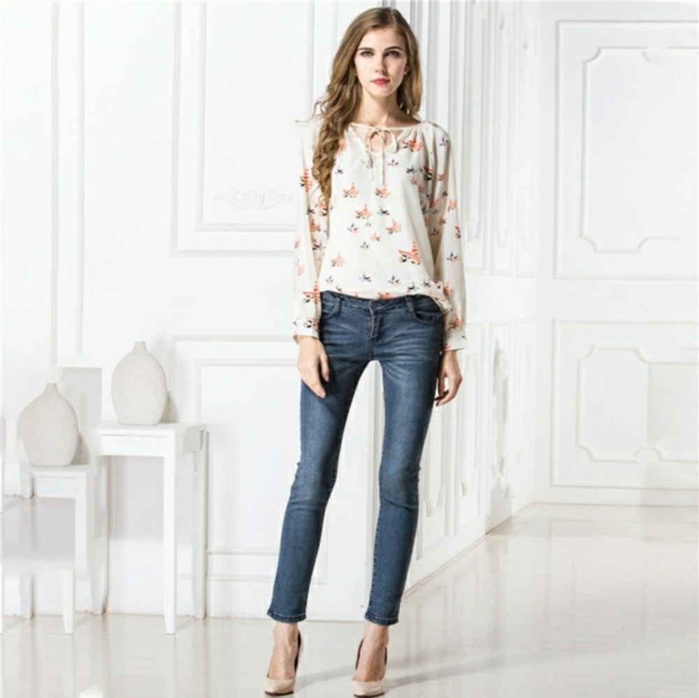 **SOLD** Loose Fitting Vintage Chiffon Blouse