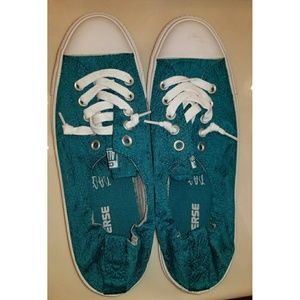 Converse lace slip on