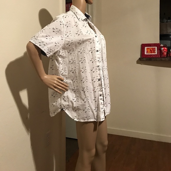 Casual button up shirt - Picture 2 of 2