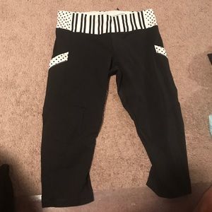 Lululemon cropped pants size 10 - luxtreme