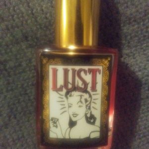 Lush Lust Jasmine Absolute perfume