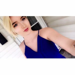 Meet your Posher, Alexia