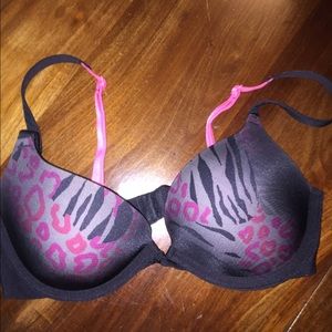 Wonderbra 34C