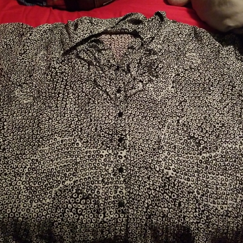 Black and white ruffle front blouse