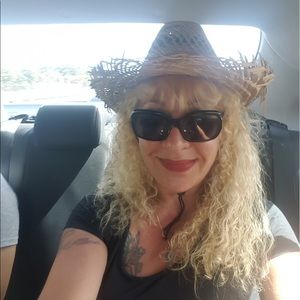 Meet your Posher, Kathy