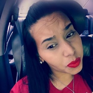 Meet your Posher, Zaida