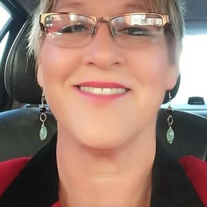 Meet your Posher, Tina