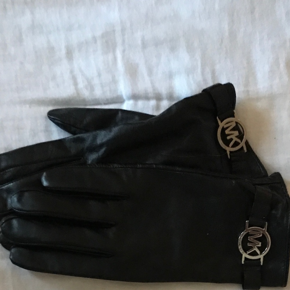 Michael kors gloves