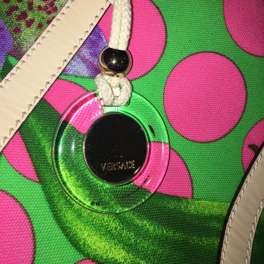 VERSACE vintage Resort Collection Bucket Bag - Picture 7 of 8