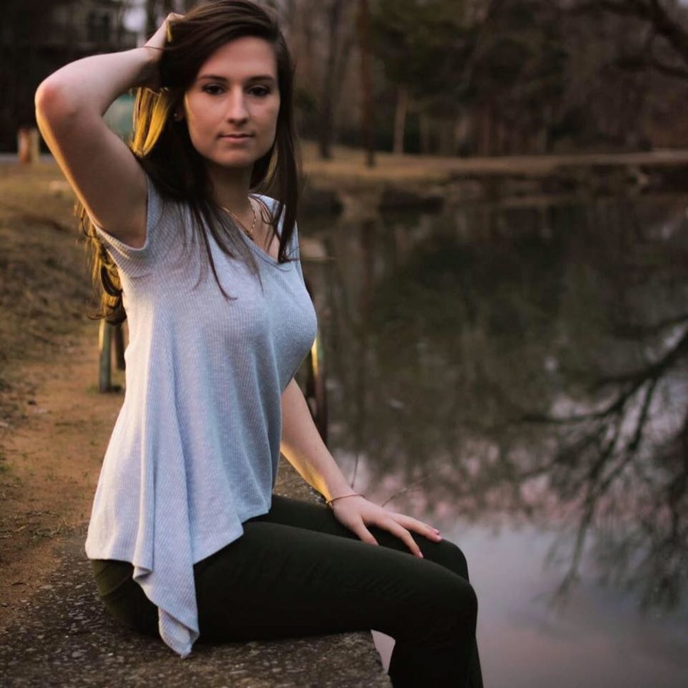 Meet your Posher, Rebekah