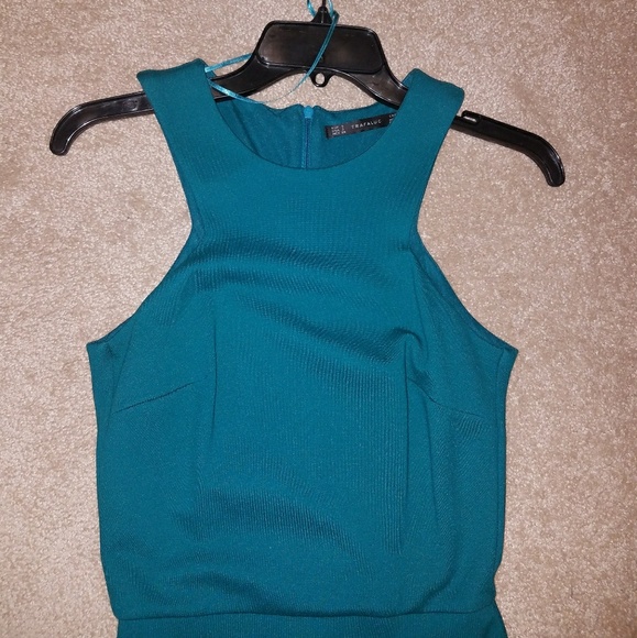 Dress - Picture 2 of 5