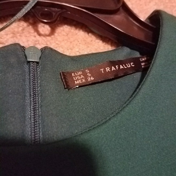 Dress - Picture 5 of 5