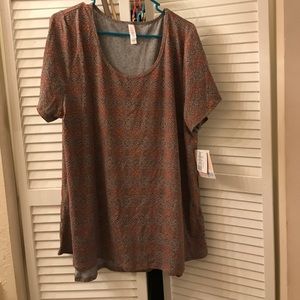 Lularoe classic tee