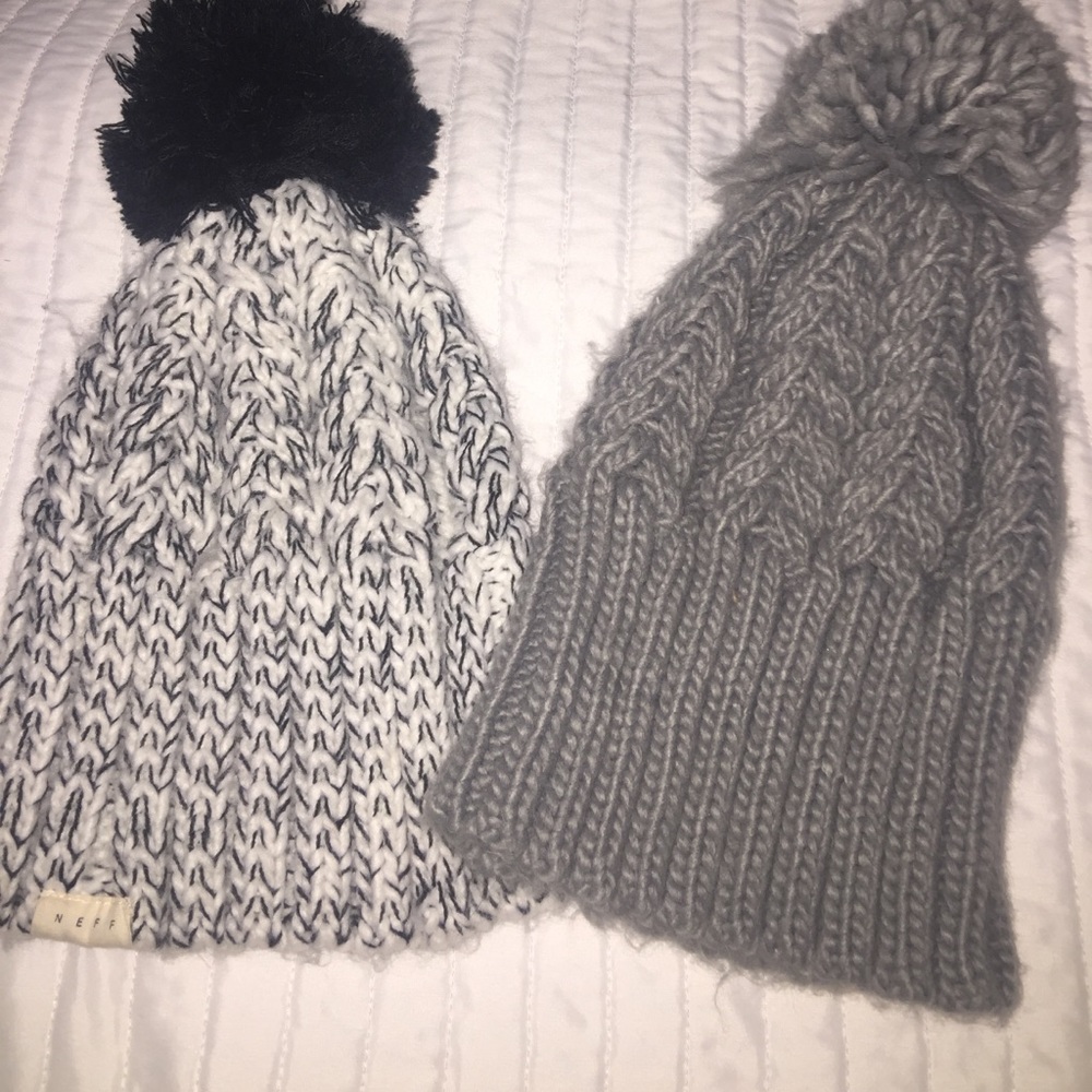 NEFF BEANIES ‼️ TWO FOR 2O$ OR 1 FOR 15$ !