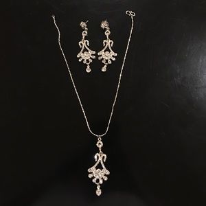 Silver necklace with earrings