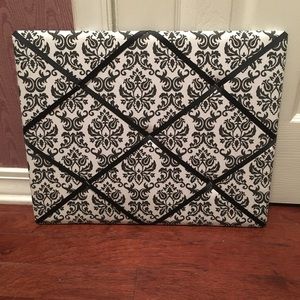 Damask Print Bulletin Board