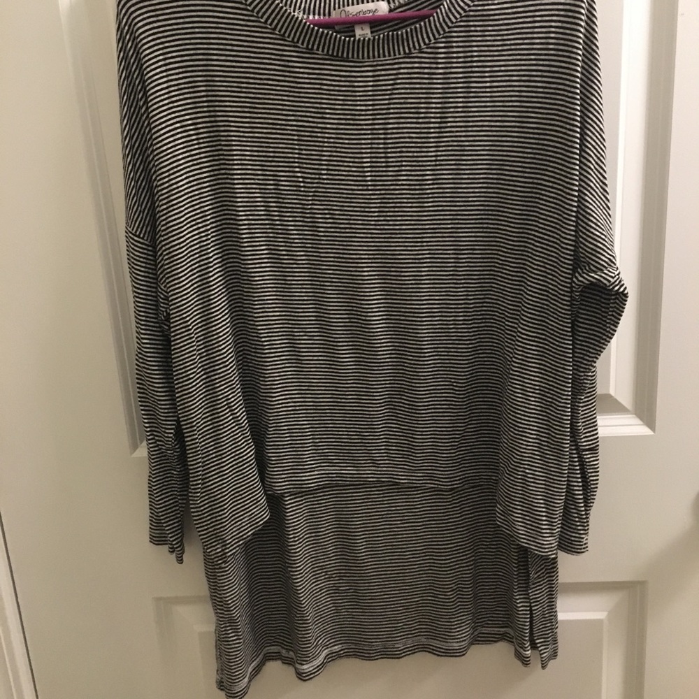 Striped high-low shirt