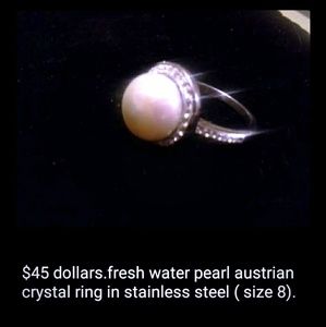 Pearl austrian Crystal ring