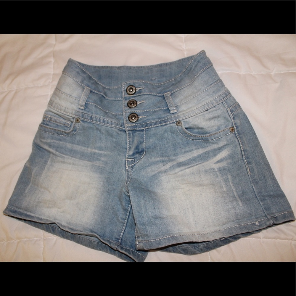 ⬇️$30 | Light High Waist Blue Asphalt Jean Shorts