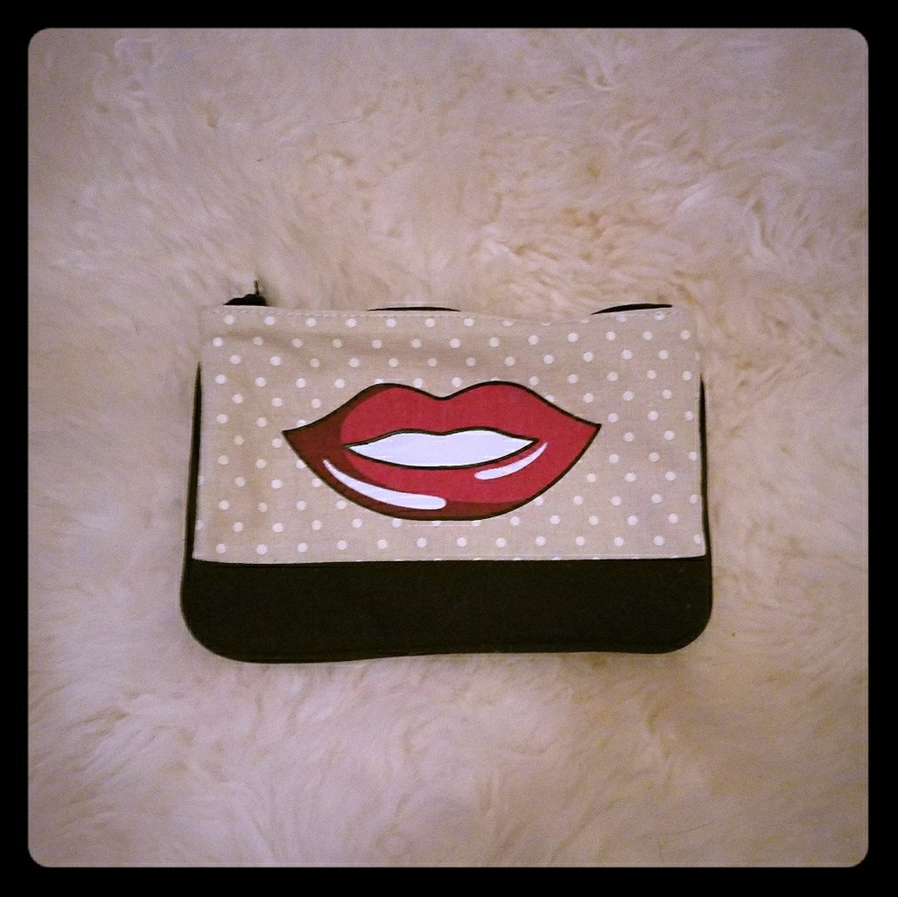NWOT Ipsy bag