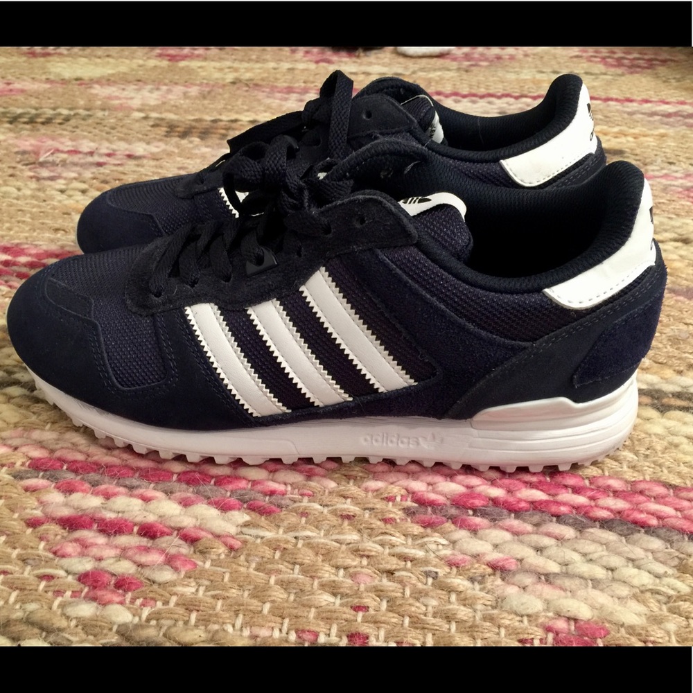 Adidas Originals XZ 700