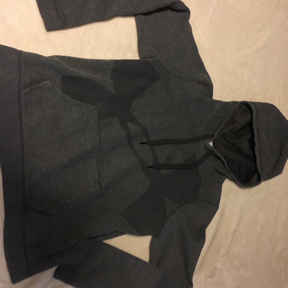 Fleece under armor hoodie