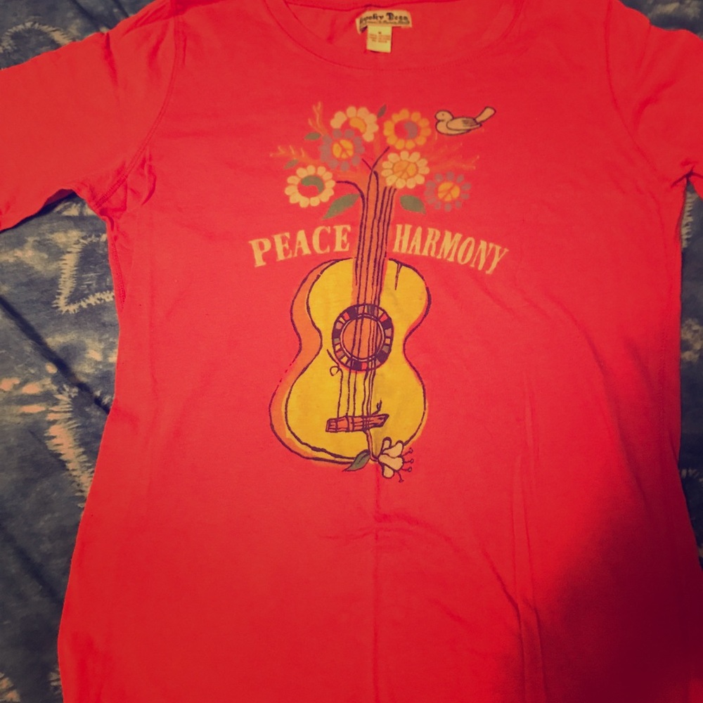 Lucky Tees "peace harmony" tshirt