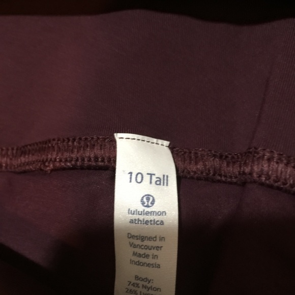 SOLD💕lululemon Lost in Pace Skirt*TALL Sz 10 - Picture 2 of 4