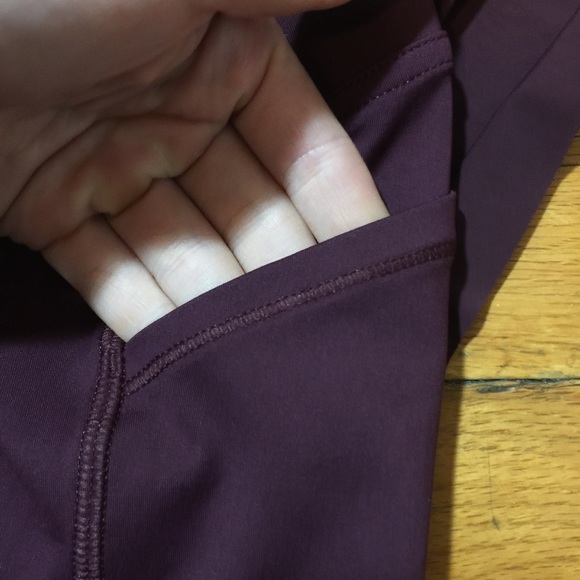 SOLD💕lululemon Lost in Pace Skirt*TALL Sz 10 - Picture 3 of 4