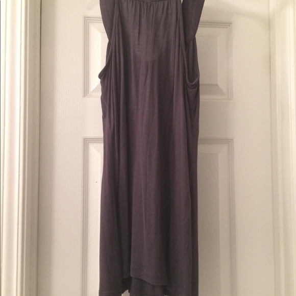 Soft sleeveless top - Picture 3 of 3