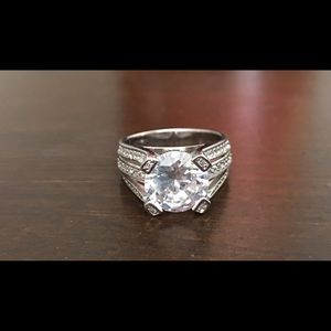 3ct Austrian crystal ring