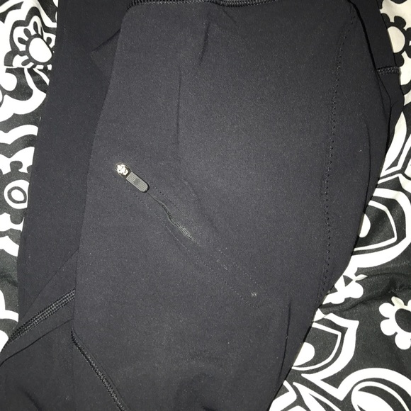 Lululemon Cadence Crusher Tight - Picture 4 of 6