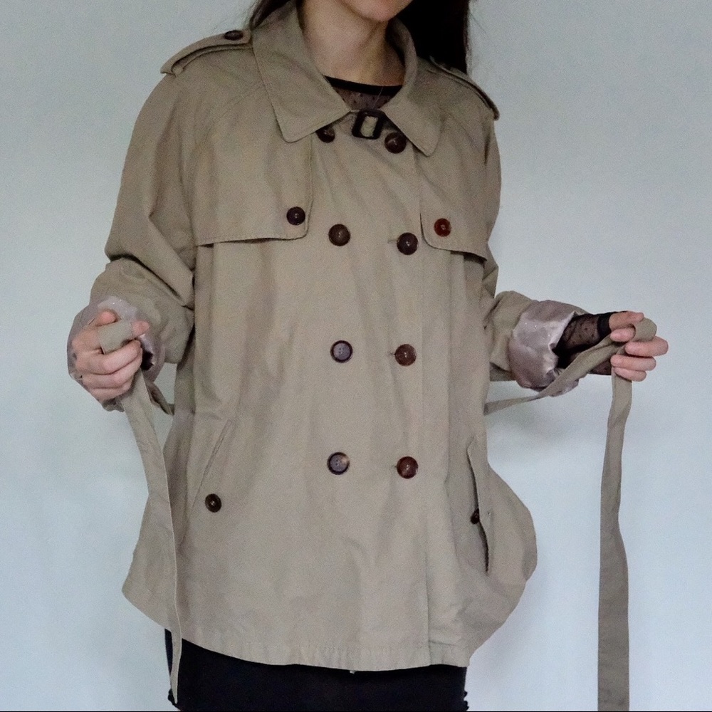 Trench coat - Picture 3 of 8