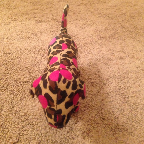 Pink cheetah dog - Picture 2 of 2