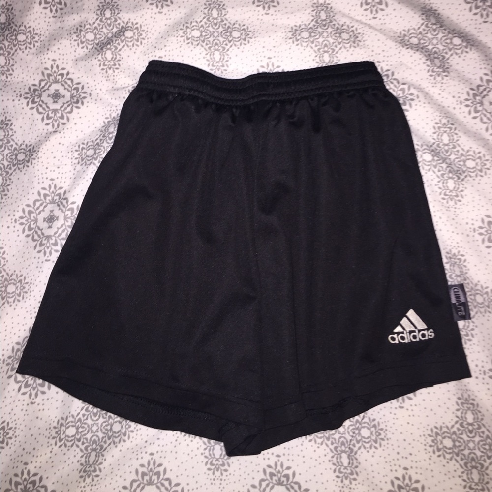 SALE🔥Adidas shorts