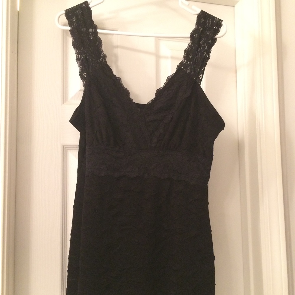 Super flattering black lace top