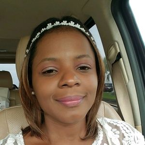 Meet your Posher, Naomie