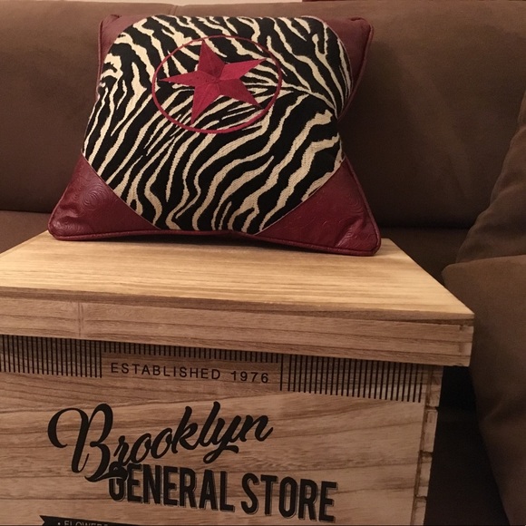 Other - 🌟Red Western Leather Pillow ⭐️