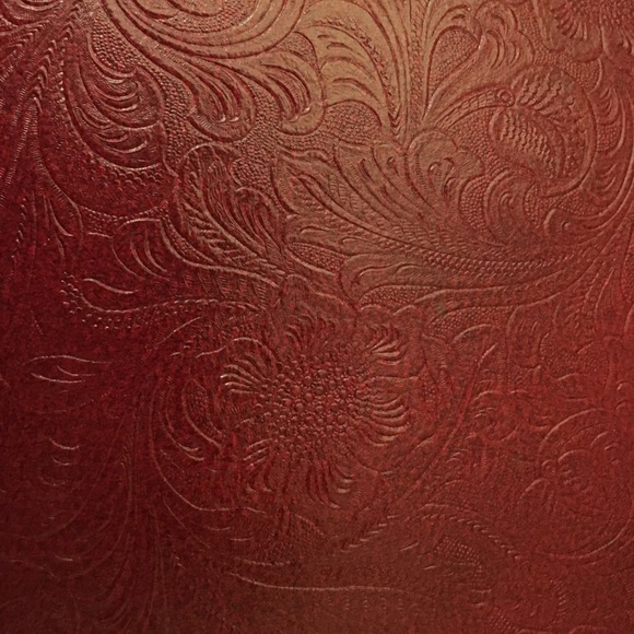 🌟Red Western Leather Pillow ⭐️ - Picture 4 of 5