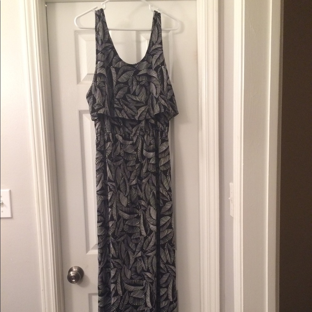 Cute b&w maxi