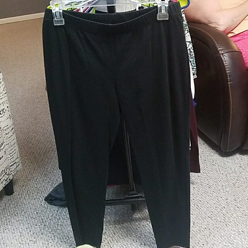 Black leggings
