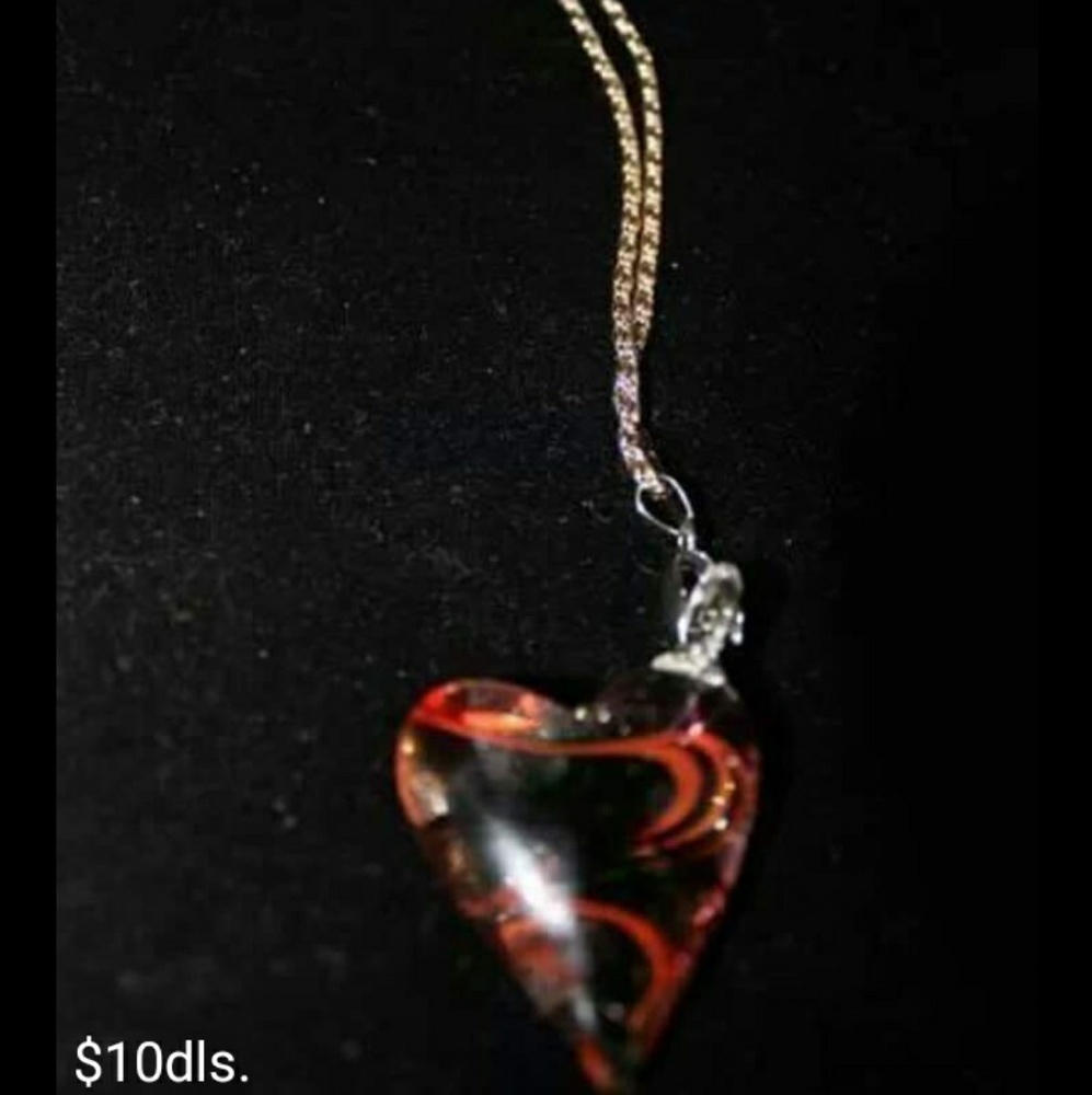 Brand new necklace