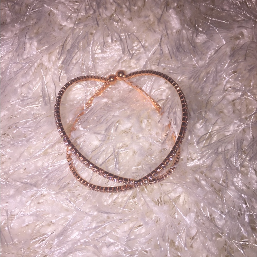Rose gold crisscross bracelet